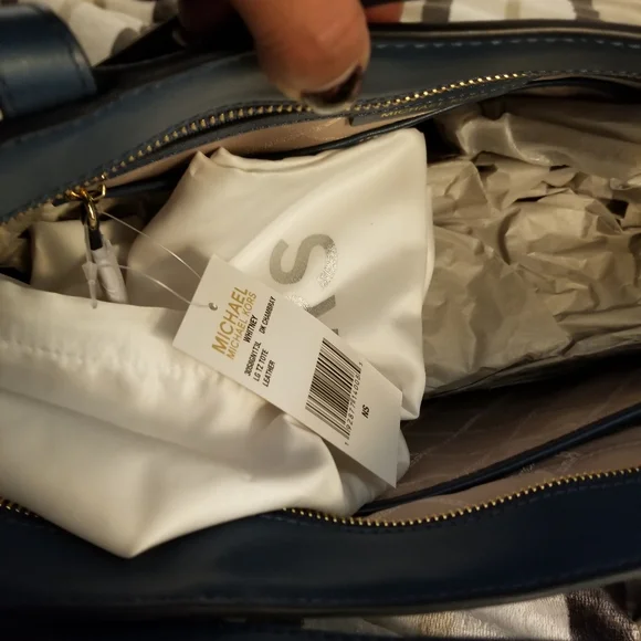 NWT Whitney Large Leather Tote Bag - Picture 7 of 8